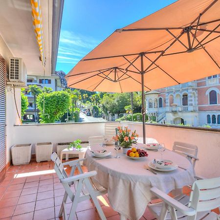 Appartamento Gaya Stresa Center - Happy Rentals Eksteriør billede