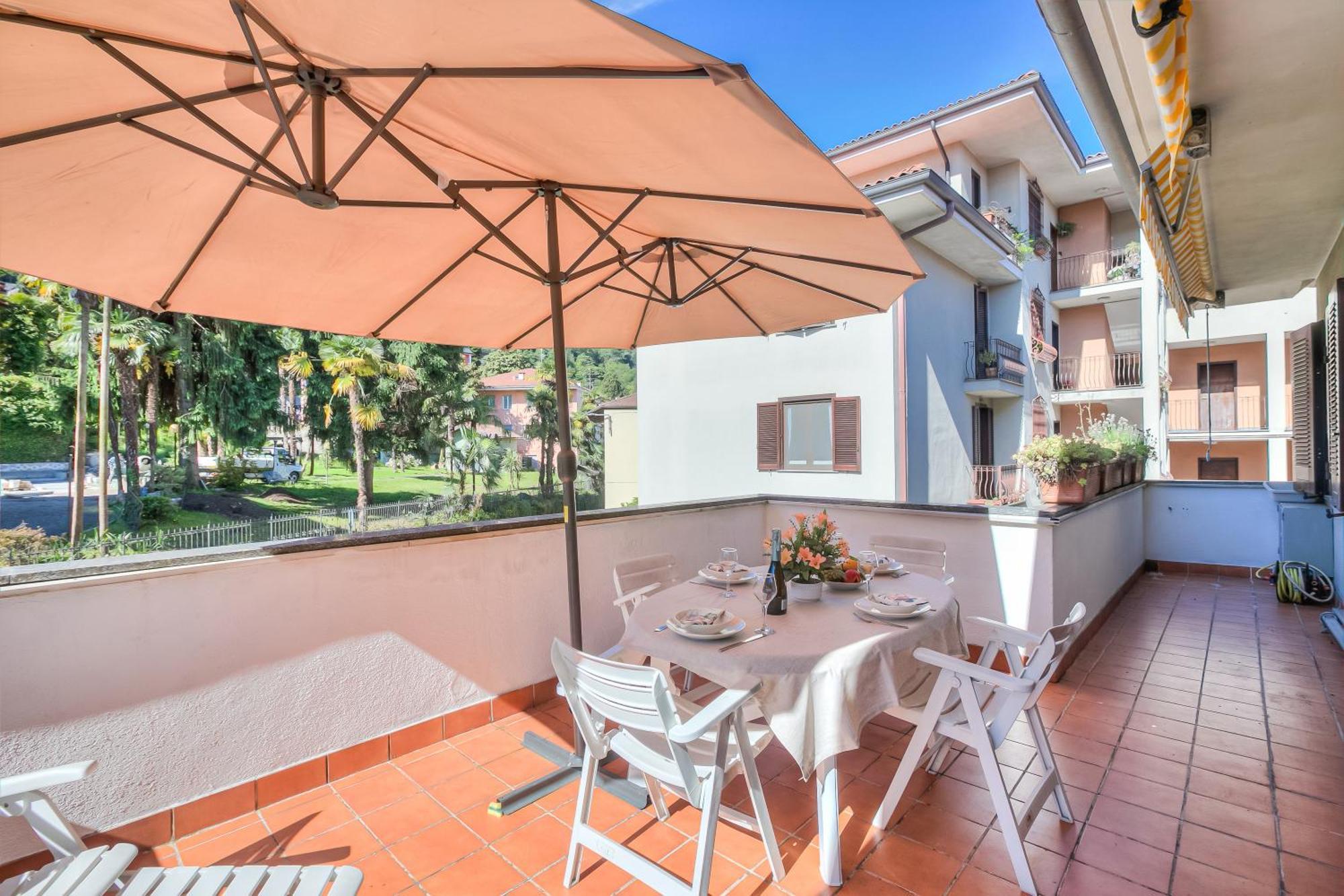 Appartamento Gaya Stresa Center - Happy Rentals Eksteriør billede